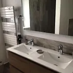 Grange Renovee A Neuf Avec Vue Sur La Baie Feriehus *