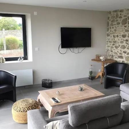 Grange Rénovée à Neuf Avec Vue Sur La Baie *