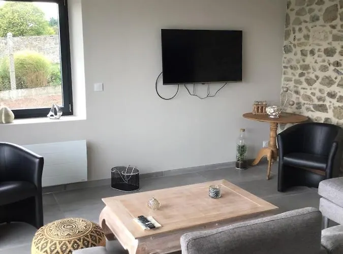 Grange Renovee A Neuf Avec Vue Sur La Baie *